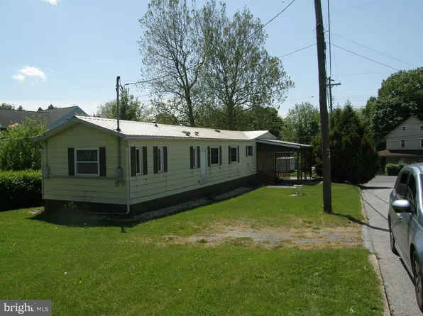 1320 Sandhill Rd, Lebanon, PA 17046