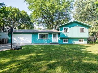 3401 Southdale Dr, Ames, IA 50010