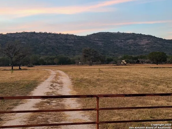 2733 N US HIGHWAY 83 LOT 1-A, Leakey, TX 78873