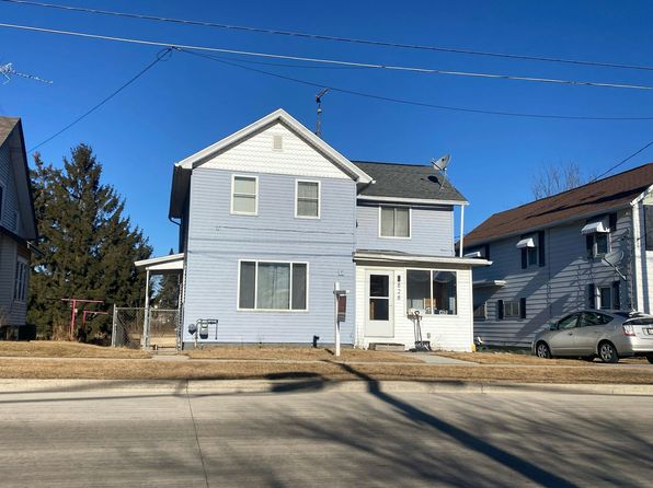 828 S Spring St, Beaver Dam, WI 53916