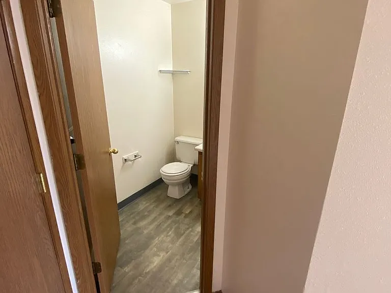 2415 Eureka St — Photo 15