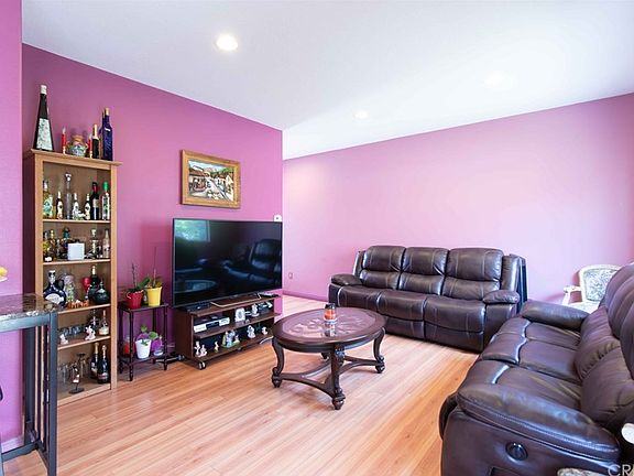 4th image of 14361 Sylmar Ct