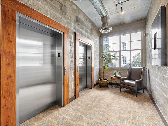 5th image of 411 NW 1st Avenue #305