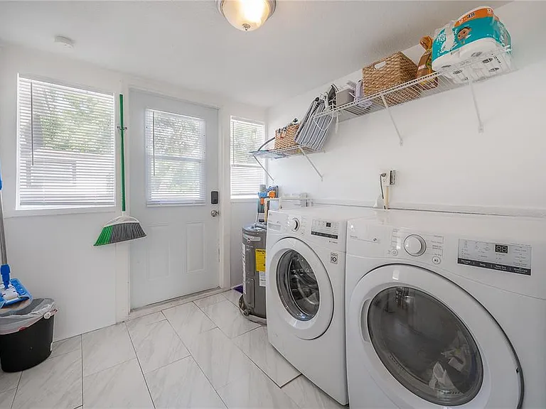 207 W Hiawatha St — Photo 14
