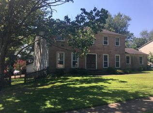 9081 Wexford Dr, Vienna, VA 22182