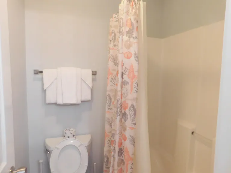 521 White River Dr #21F — Photo 16