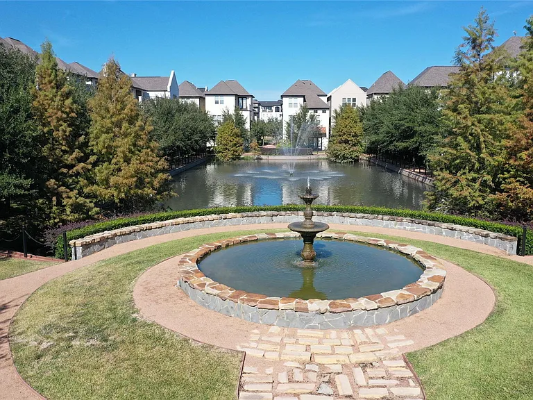 1708 Upland Lakes — Photo 45
