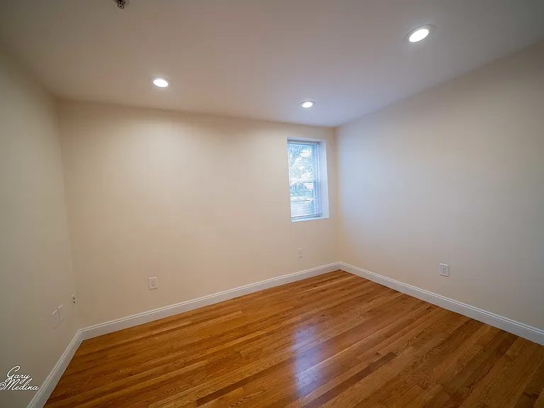 1801 Beacon St #2 — Photo 37