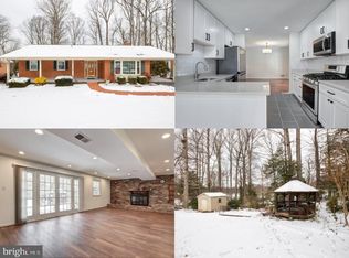 8212 Briar Creek Dr, Annandale, VA 22003