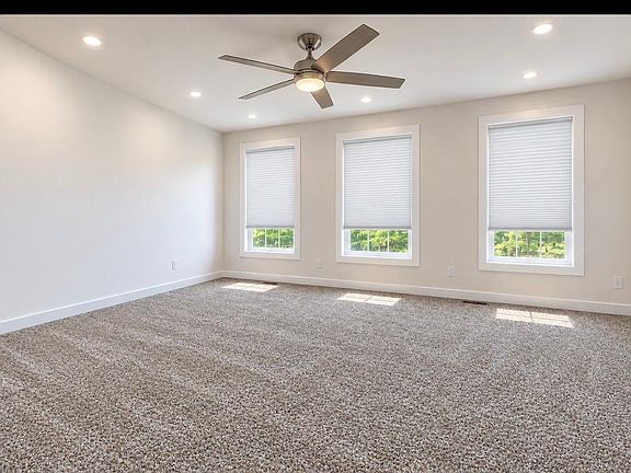 5th image of 41570 Breck St