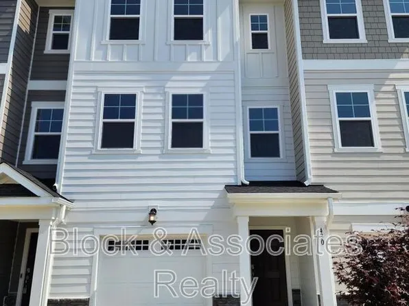 430 Deercroft Dr, Apex, NC 27539