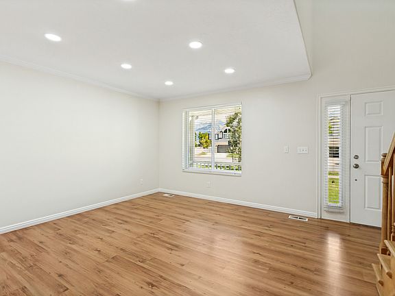 5th image of 12542 S Stonebridge Cir E