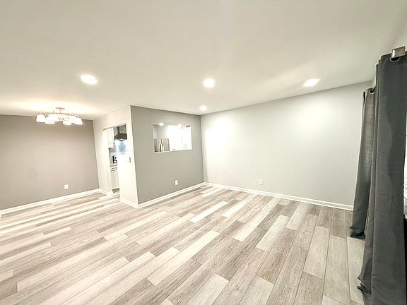 4th image of 3079 Colonial Way APT K