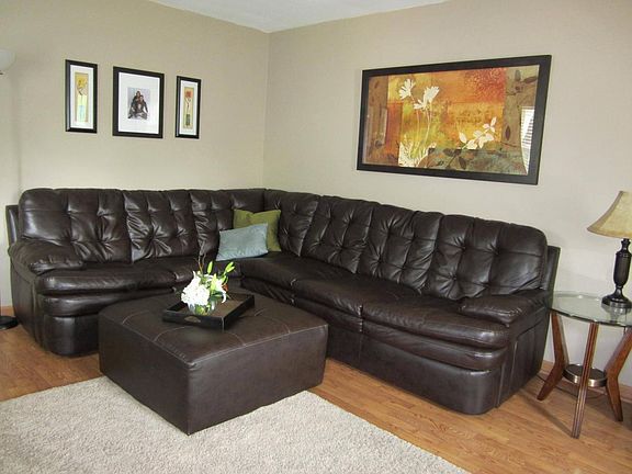 5th image of 838 Carnaby Ct