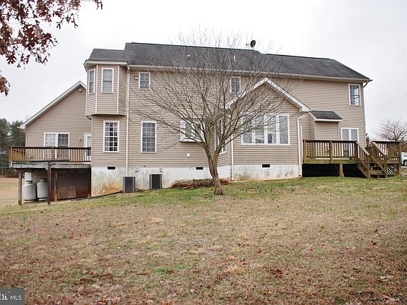 3rd image of 9445 Strother Ln