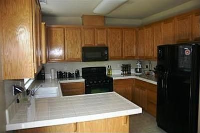5th image of 444 Hallman Ln