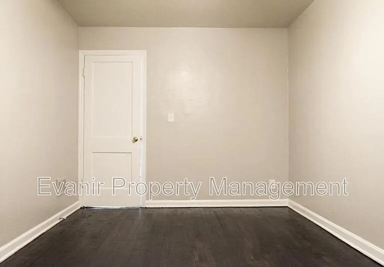 113 Niagara Ave #1 — Photo 10