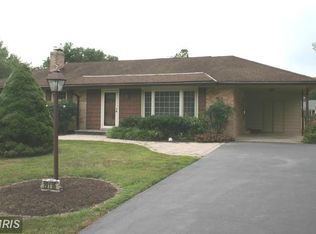 19116 Bloomfield Rd, Olney, MD 20832