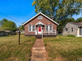 3239 Chaucer Ave, Saint Ann, MO 63074
