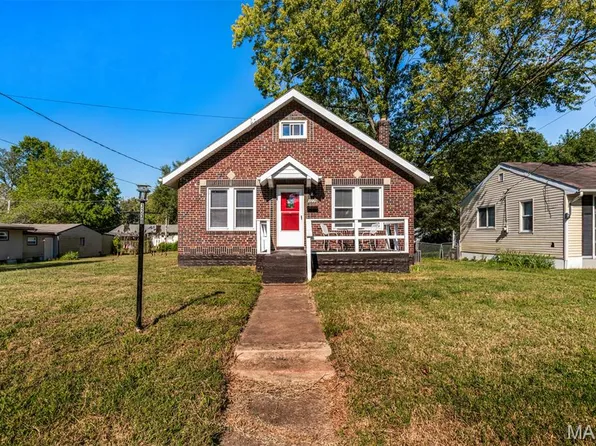 3239 Chaucer Ave, Saint Ann, MO 63074