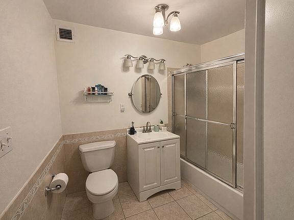 4th image of 221 Beach 80th St APT 7E