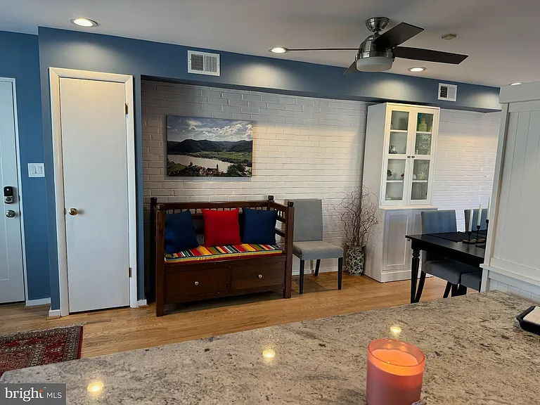 6910 Park Terrace Dr — Photo 29