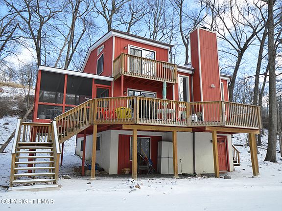 2nd image of 128 Ashley Ct