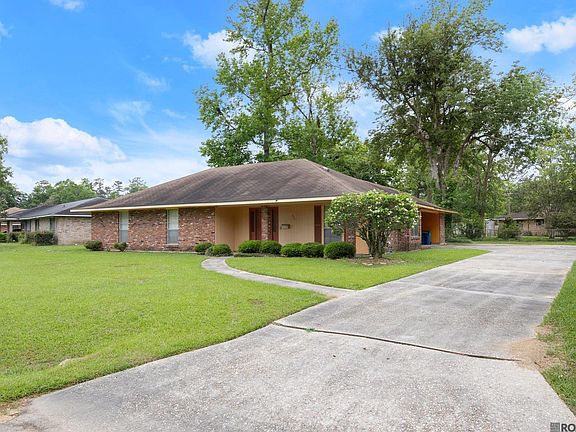 2nd image of 921 Jane Dr