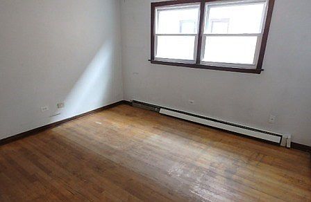 5th image of 383 Yates Ave