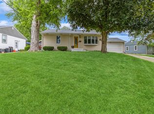 602 E 22nd St S, Newton, IA 50208