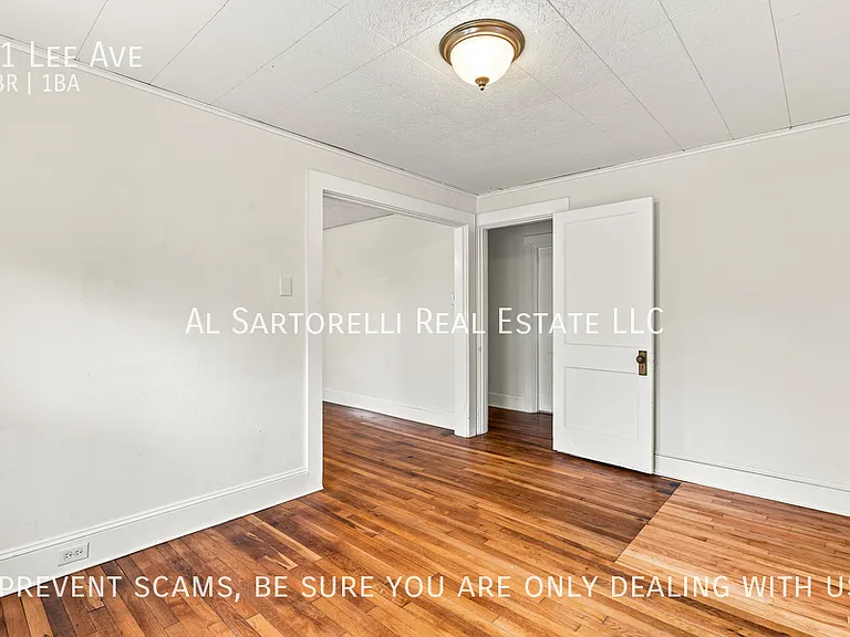 31 Lee Ave — Photo 9