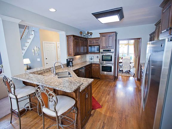 5th image of 2882 Motts Cove Holw