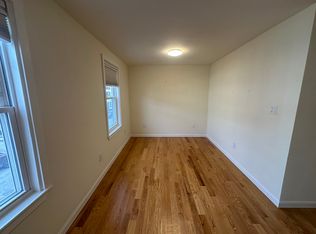521 E 3rd St #2F, Boston, MA 02127