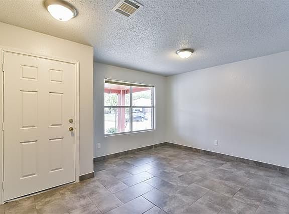 3rd image of 233 Allenwood Dr