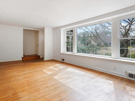 4th image of 435 Parkview Dr