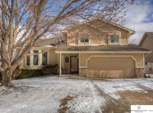 5007 S 164th St, Omaha, NE 68135