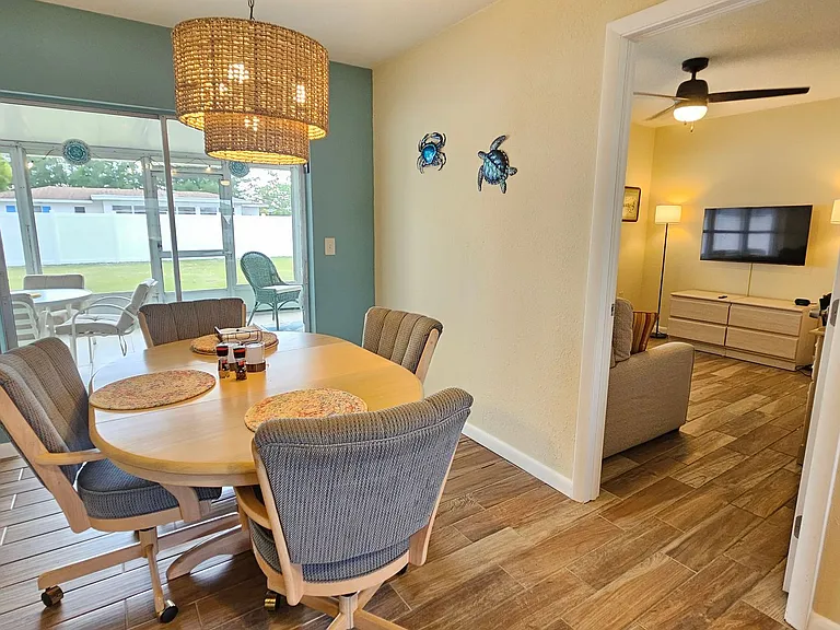 426 Pineview Dr — Photo 19