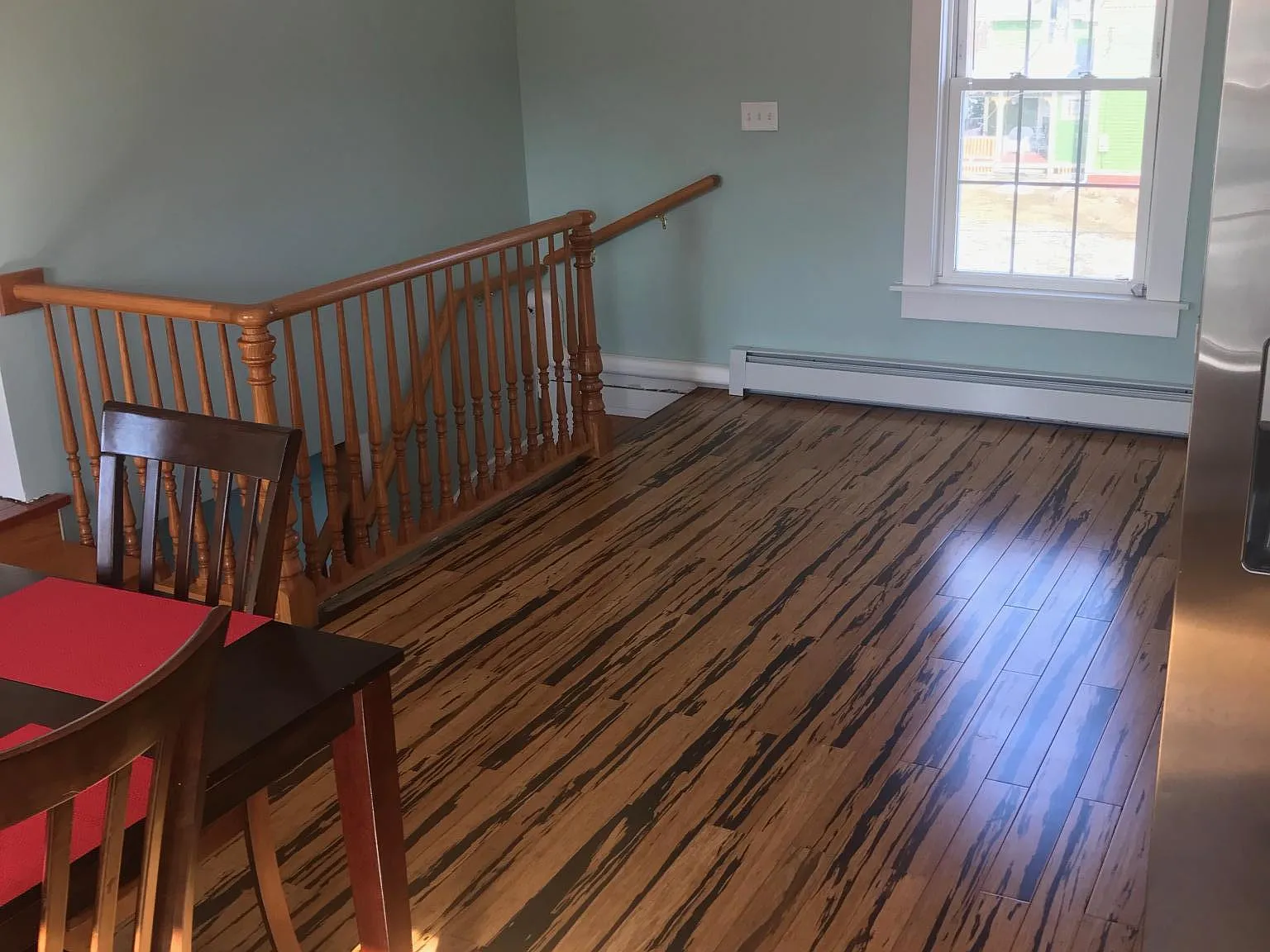 284 Willard Ave — Photo 4