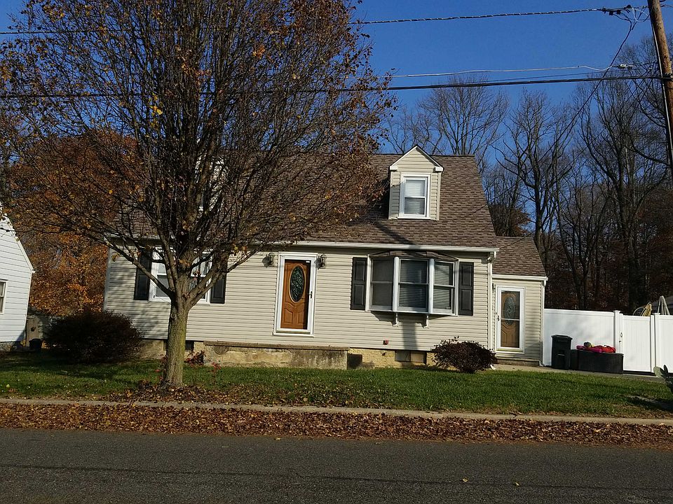 1st image of 227 Union St
