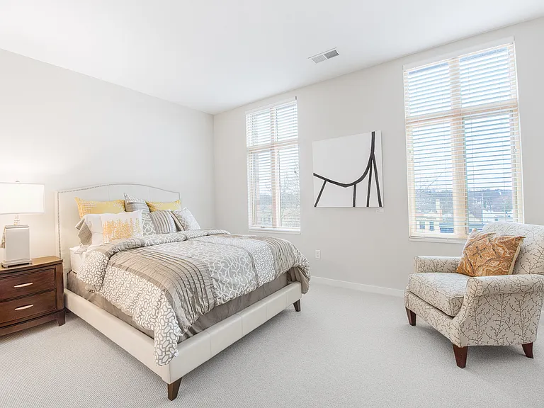 Beaumont Place Apartments — Photo 13