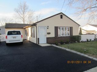 162 County Rd, Cliffwood, NJ 07721