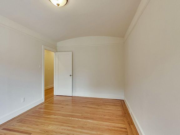 4th image of 3501 Divisadero St APT 3