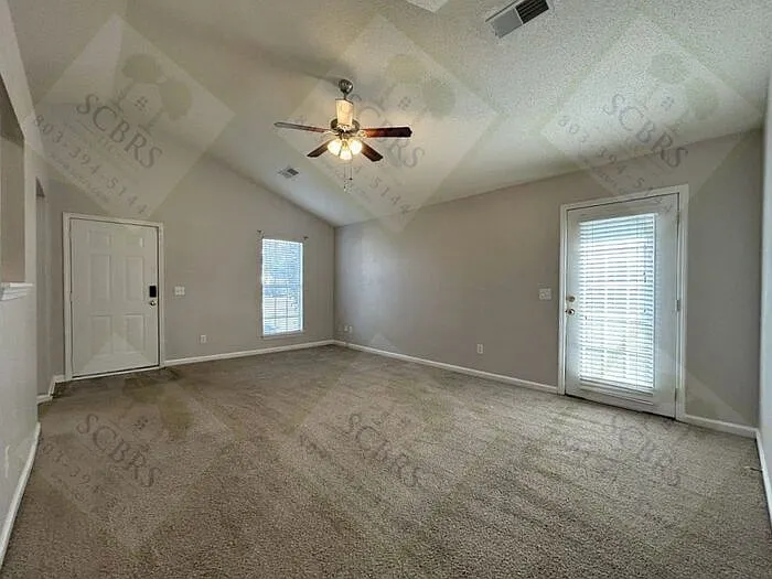 352 White Gables Dr — Photo 2