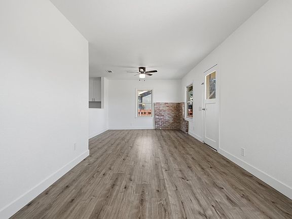 3rd image of 815 Kerr Ave