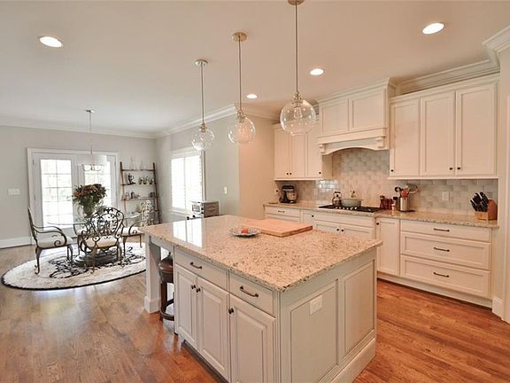 4th image of 5044 Harvestview Dr