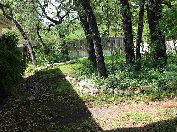5th image of 230 Skyline Dr