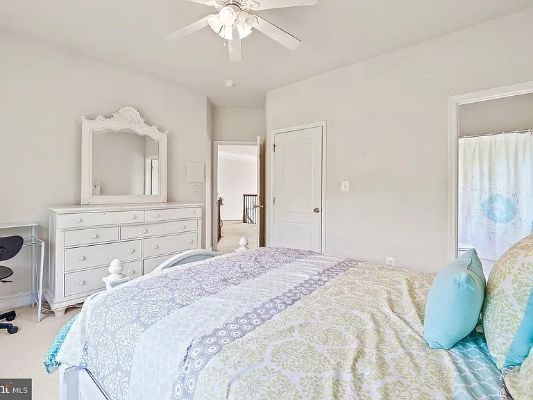 15000 Barlow Dr — Photo 31