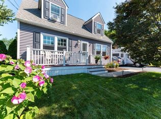 44 Guillotte St, Acushnet, MA 02743