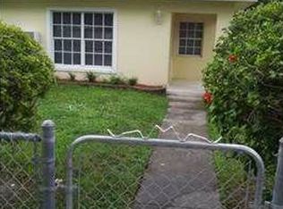 1915 Plunkett St, Hollywood, FL 33020