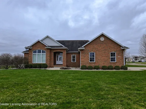 2263 Gallant Fox Way, Saint Johns, MI 48879